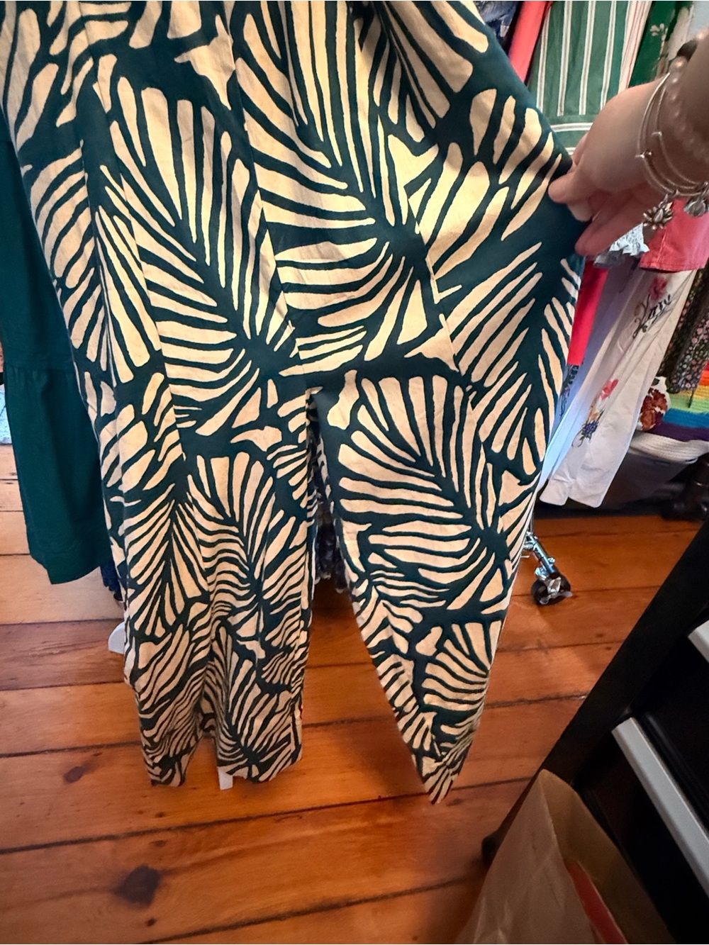Banana Republic Dark Green & Cream Leaf-Print linen jumpsuit - Picture 2 of 3